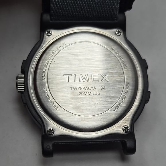 Timex Green Bay Packers Watch Mens NFL 39mm Nylon Band Football New Battery - Picture 9 of 9